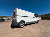 Gebraucht Opel Vivaro 115 PS (84 kW) 2011 Weiß Van / Kleinbus