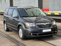 Gebraucht Lancia Voyager Gold 163 PS (119 kW) 2013 Grau Van / Kleinbus