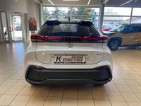 Neu Toyota C-HR Lounge 226 PS (166 kW) 2026 Platinumweiß perl/dach schw SUV