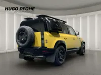 Neu Land Rover Defender 349 PS (256 kW) 2026 Deep sandglow yellow metallic SUV