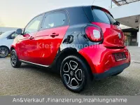 Używany Smart ForFour Prime 90 KM (66 kW) 2018 Czerwony Hatchback