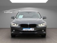 Gebraucht BMW 318 Comfort Edition 143 PS (105 kW) 2015 Grau Limousine