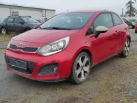 Gebraucht Kia Rio Spirit 86 PS (63 kW) 2014 (beg) signal red Kleinwagen