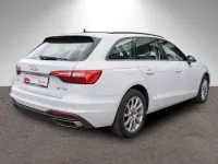 Gebraucht Audi A4 Sport 204 PS (150 kW) 2023 Gletscherweiß metallic Kombi
