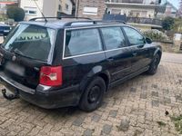 Gebraucht VW Passat 101 PS (74 kW) 2004 Schwarz Kombi