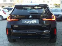 Gebraucht BMW iX1 Performance 230 kW (313 PS) 2023 Saphirschwarz SUV