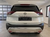 Neu Nissan X-Trail Tekna 163 PS (119 kW) 2026 Champagne silver / dach schwar SUV