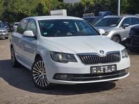 Gebraucht Skoda Superb LAURIN & KLEMENT 170 PS (125 kW) 2015 Weiß Limousine