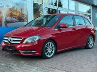 Gebraucht Mercedes B250 211 PS (155 kW) 2015 Rot Van / Kleinbus