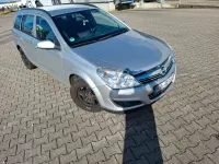Gebraucht Opel Astra 101 PS (74 kW) 2007 Silber Limousine