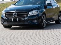 Gebraucht Mercedes A180 122 PS (89 kW) 2012 Schwarz Kleinwagen