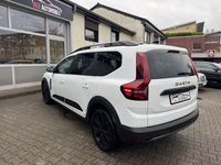Gebraucht Dacia Jogger Extreme 110 PS (80 kW) 2024 Weiß Van / Kleinbus