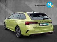 Neu Skoda Octavia RS 265 PS (194 kW) 2025 Grün Kombi