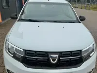 Gebraucht Dacia Sandero 73 PS (53 kW) 2018 Weiß Kleinwagen