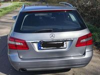 Gebraucht Mercedes E250 Avantgarde 204 PS (150 kW) 2010 Silber Kombi