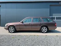 Gebraucht Mercedes E200 136 PS (100 kW) 1994 Grau Kombi
