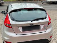 Gebraucht Ford Fiesta 2012 Grau Kleinwagen