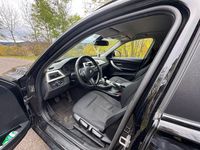 Gebraucht BMW 318 150 PS (110 kW) 2015 Braun Kombi