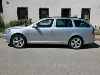 Używany Skoda Octavia 160 KM (117 kW) 2011 Srebrny Kombi