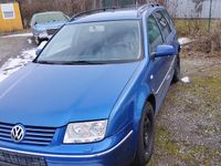 Gebraucht VW Bora 101 PS (74 kW) 2002 Blau Kombi