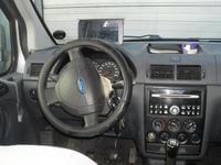 Gebraucht Ford Tourneo Connect 110 PS (80 kW) 2007 Silber Van / Kleinbus