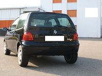 Używany Renault Twingo Dynamique 75 KM (55 kW) 2004 Czarny Hatchback