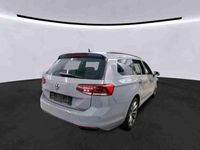 Gebraucht VW Passat 200 PS (147 kW) 2022 Grau Kombi