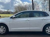 Gebraucht VW Polo Trendline 65 PS (47 kW) 2018 Weiß Kleinwagen