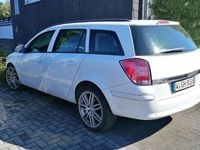 Usata Opel Astra 116 CV (85 kW) 2009 Bianco Station wagon