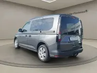 Usata VW Caddy 122 CV (89 kW) 2022 Grigio Monovolume