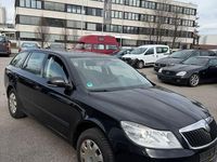 Gebraucht Skoda Octavia Elegance 140 PS (102 kW) 2012 Schwarz Kombi