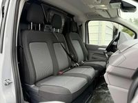 Neu VW Transporter 150 PS (110 kW) 2025 Stone grey Van