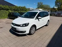 Gebraucht VW Touran Comfortline 105 PS (77 kW) 2015 Weiß Van / Kleinbus