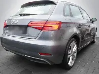 Gebraucht Audi e-tron Sport 204 PS (150 kW) 2020 Grau SUV