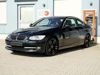 Gebraucht BMW 325 Comfort Edition 204 PS (150 kW) 2011 Schwarz Coupé