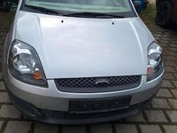 Gebraucht Ford Fiesta 60 PS (44 kW) 2007 Silber Kleinwagen