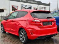 Gebraucht Ford Fiesta ST-Line 125 PS (91 kW) 2018 Rot Limousine