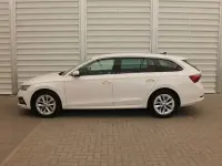 Używany Skoda Octavia Style 150 KM (110 kW) 2023 Biały Kombi