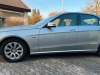 Gebraucht Mercedes E200 Avantgarde 184 PS (135 kW) 2012 Silber Limousine