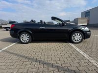 Gebraucht Renault Mégane Cabriolet Dynamique 111 PS (81 kW) 2008 Schwarz Cabrio
