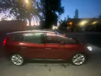 Gebraucht Renault Scenic E-Tech 110 PS (80 kW) 2017 Rot Van / Kleinbus