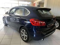 Gebraucht BMW 218 136 PS (100 kW) 2016 Imperialblau metallic Van / Kleinbus