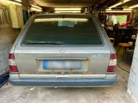 Gebraucht Mercedes E220 150 PS (110 kW) 1992 Grau Kombi