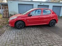 Gebraucht Peugeot 206+ 73 PS (53 kW) 2012 Rot Kleinwagen