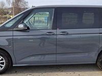 Gebraucht VW Multivan Pure 136 PS (100 kW) 2022 Grau Van