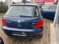 Gebraucht Peugeot 307 109 PS (80 kW) 2007 Lack blau abysse/metalliclack Kleinwagen