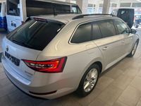 gebraucht Skoda Superb Combi Ambition 4x4 *Tempo*Navi*DAB, Tüv