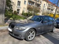 Gebraucht BMW 320 Exclusive 184 PS (135 kW) 2012 Grau Kombi