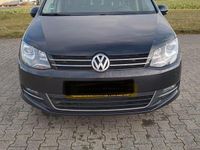 Second-hand VW Sharan 140 CP (102 kW) 2012 Negru Monovolum