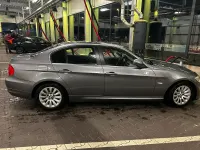 Gebraucht BMW 325 218 PS (160 kW) 2009 Grau Limousine